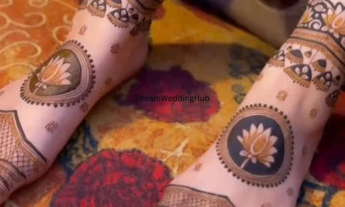 Vicky  Mehandi    Tattoo  Artist